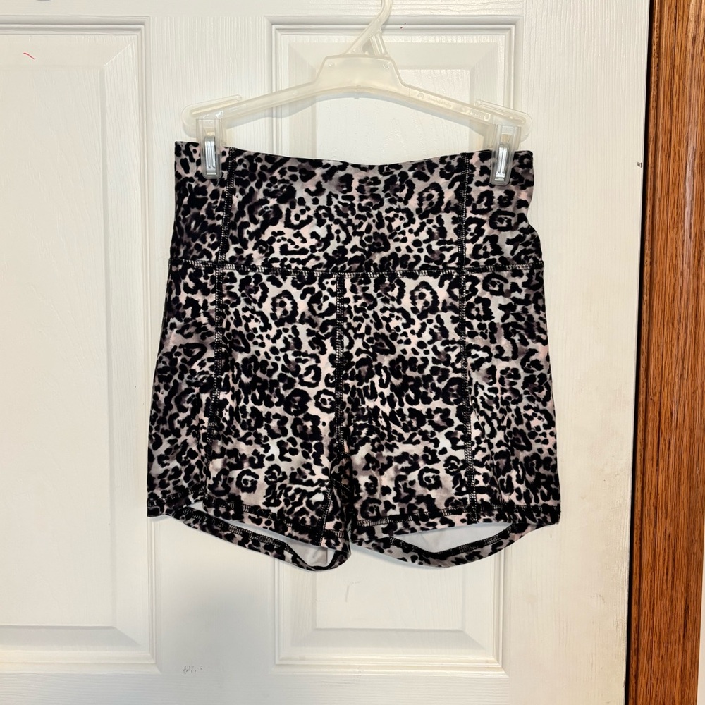 Jessica Simpson Cheetah Biker Shorts, Size Small
